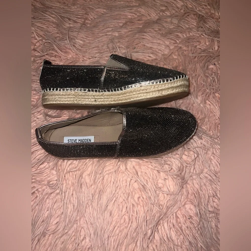 Steve Madden Chopur-R Rhinestone Espadrilles NWOT Size 10B